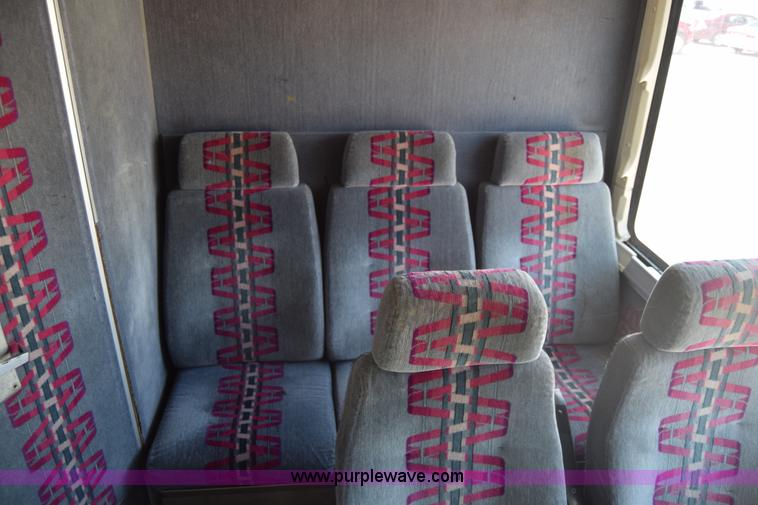 image for item K6709 1993 MCI 102-C3 passenger bus