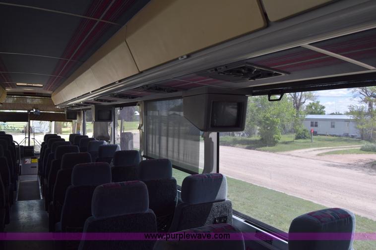 image for item K6709 1993 MCI 102-C3 passenger bus