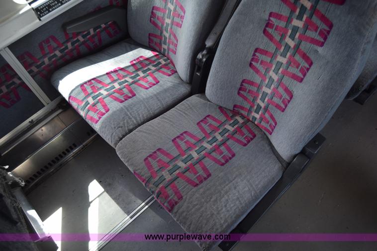 image for item K6709 1993 MCI 102-C3 passenger bus