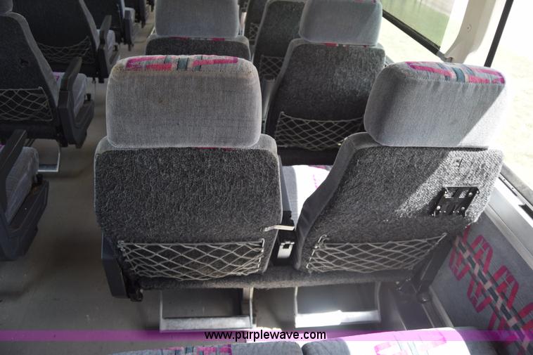 image for item K6709 1993 MCI 102-C3 passenger bus