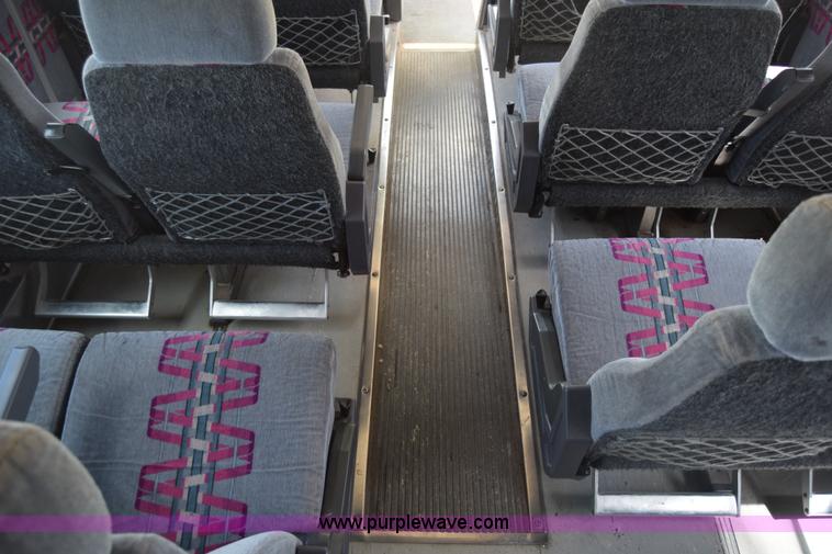 image for item K6709 1993 MCI 102-C3 passenger bus