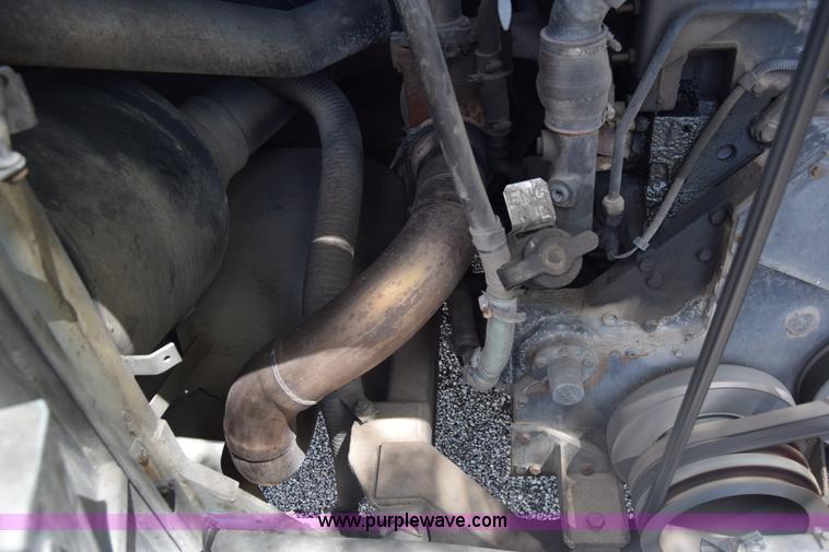 image for item K6709 1993 MCI 102-C3 passenger bus