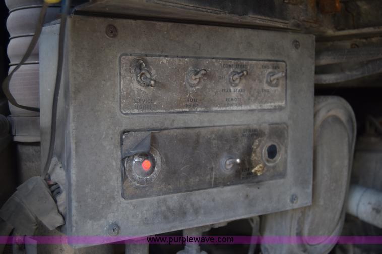 image for item K6709 1993 MCI 102-C3 passenger bus