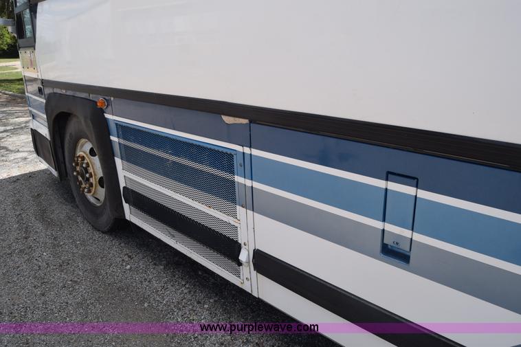 image for item K6709 1993 MCI 102-C3 passenger bus