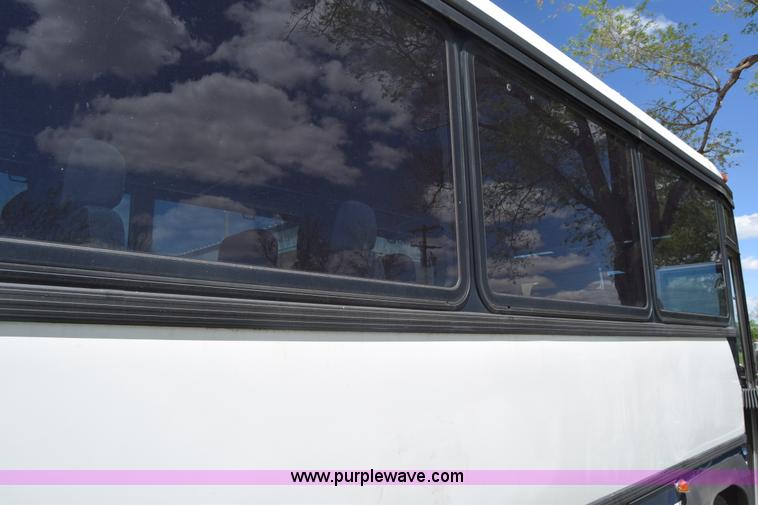 image for item K6709 1993 MCI 102-C3 passenger bus