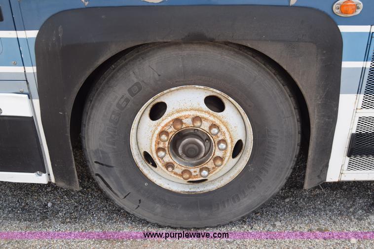 image for item K6709 1993 MCI 102-C3 passenger bus