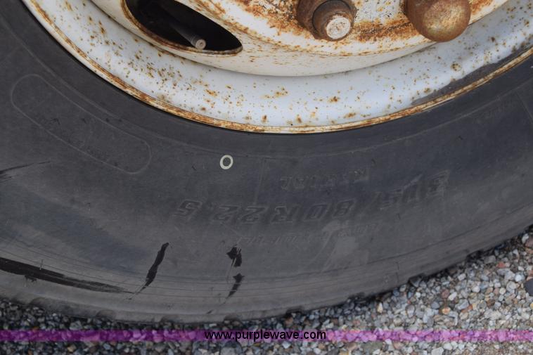 image for item K6709 1993 MCI 102-C3 passenger bus