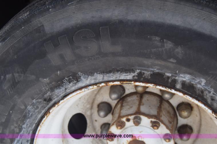 image for item K6709 1993 MCI 102-C3 passenger bus