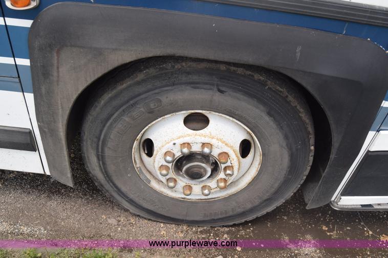 image for item K6709 1993 MCI 102-C3 passenger bus