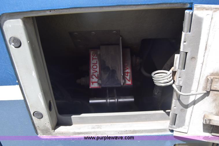 image for item K6709 1993 MCI 102-C3 passenger bus