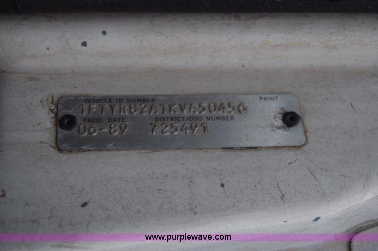 image for item K6720 1989 Ford LN8000 dump truck