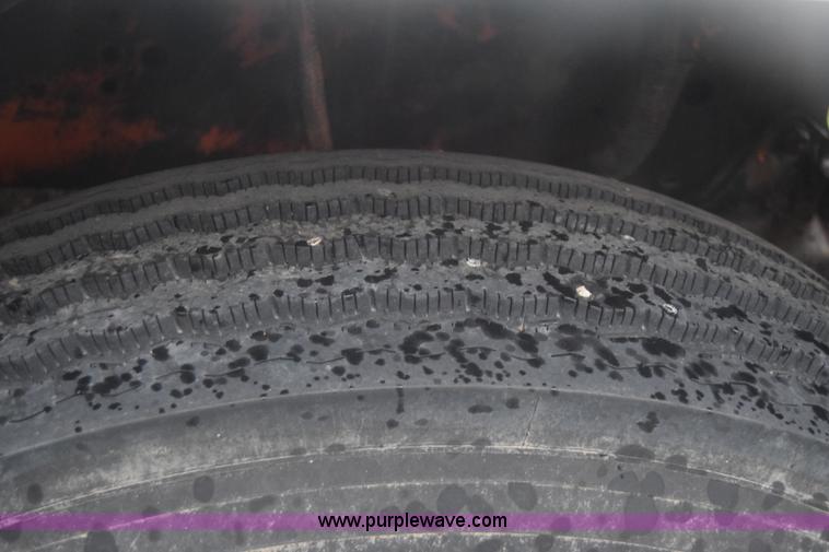 image for item K6720 1989 Ford LN8000 dump truck