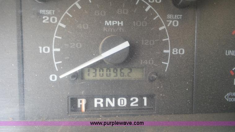 image for item L2086 1996 Ford F250 SuperCab utility truck