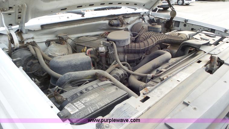 image for item L2086 1996 Ford F250 SuperCab utility truck