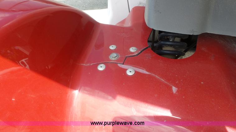 image for item L2088 2002 GEM 825 electric car