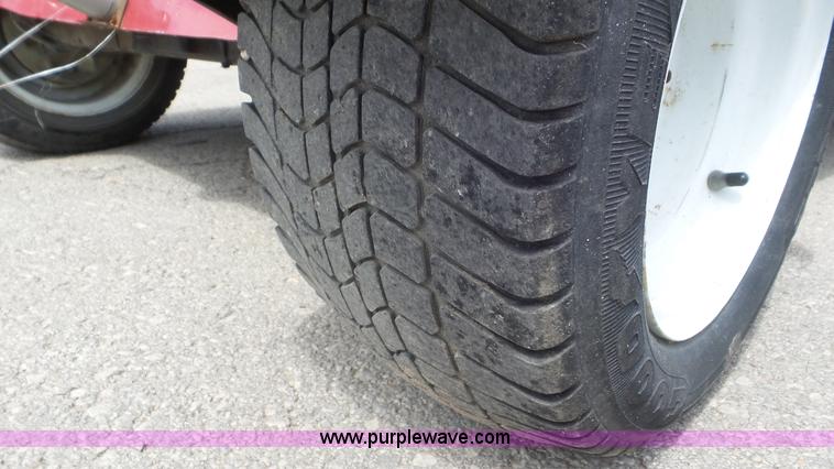 image for item L2088 2002 GEM 825 electric car