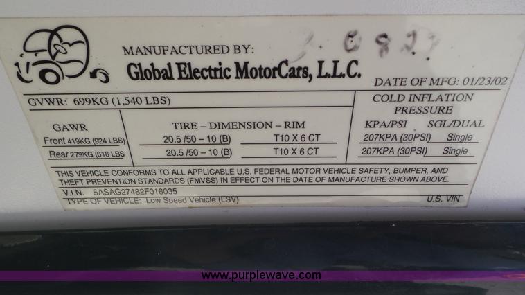 image for item L2088 2002 GEM 825 electric car