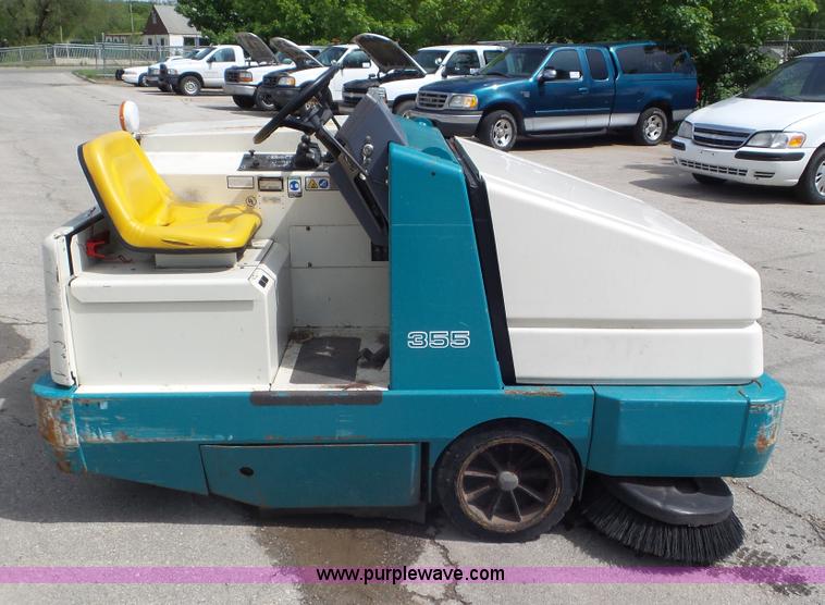image for item L2089 Tennant 355 sweeper