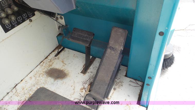 image for item L2089 Tennant 355 sweeper