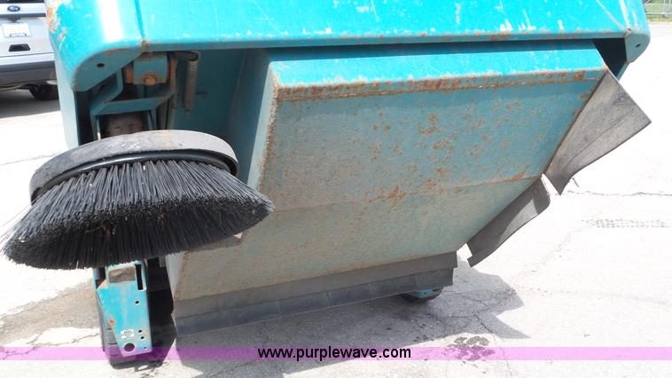 image for item L2089 Tennant 355 sweeper