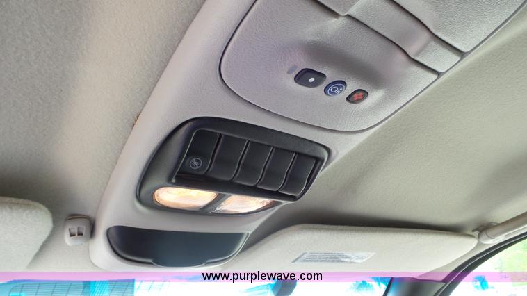 image for item L2090 2001 Chevrolet Venture van