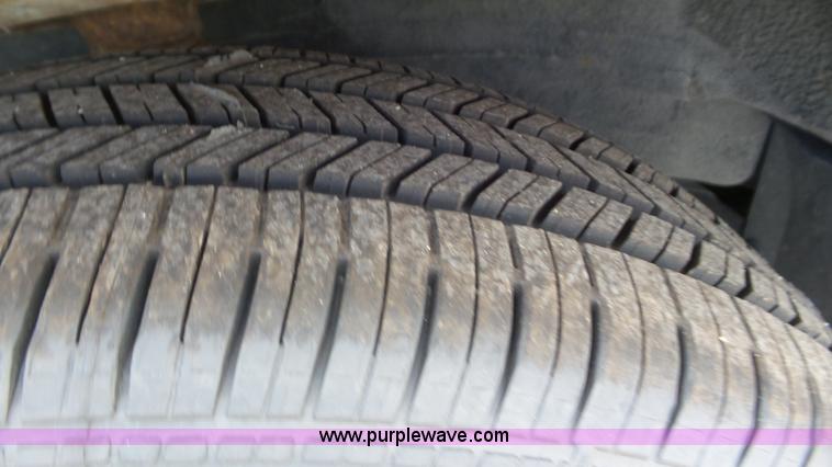 image for item L2090 2001 Chevrolet Venture van