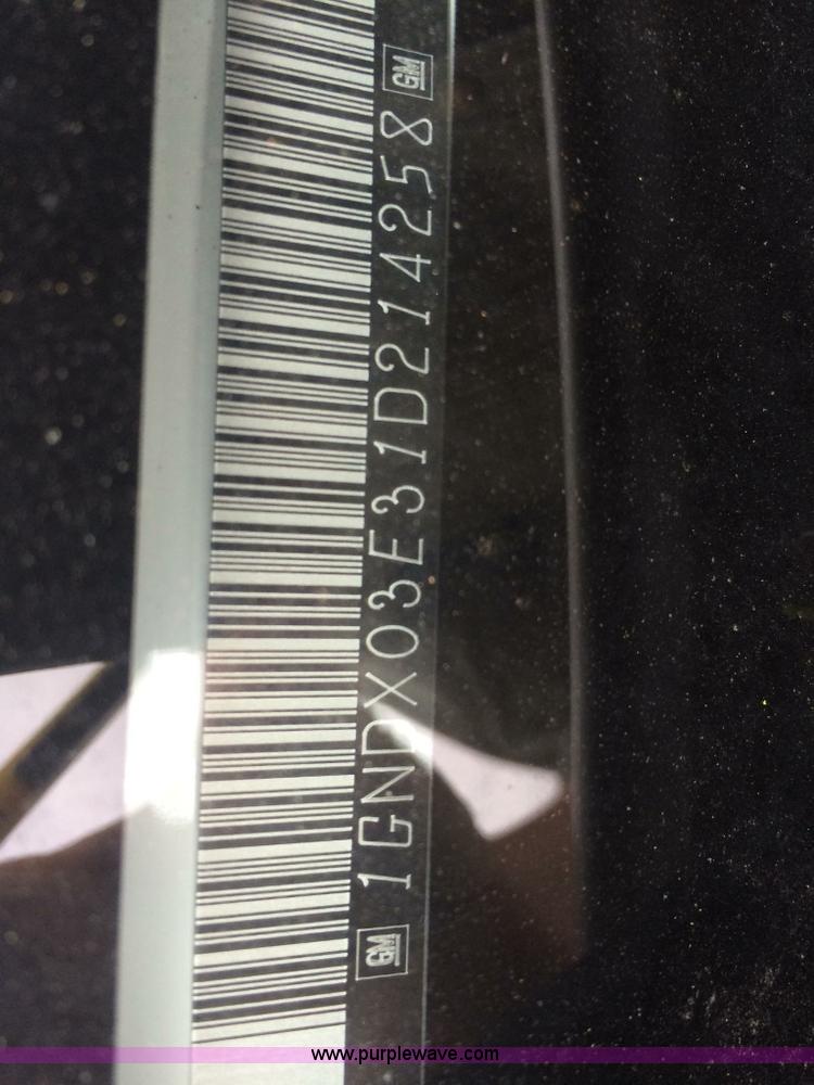 image for item L2090 2001 Chevrolet Venture van