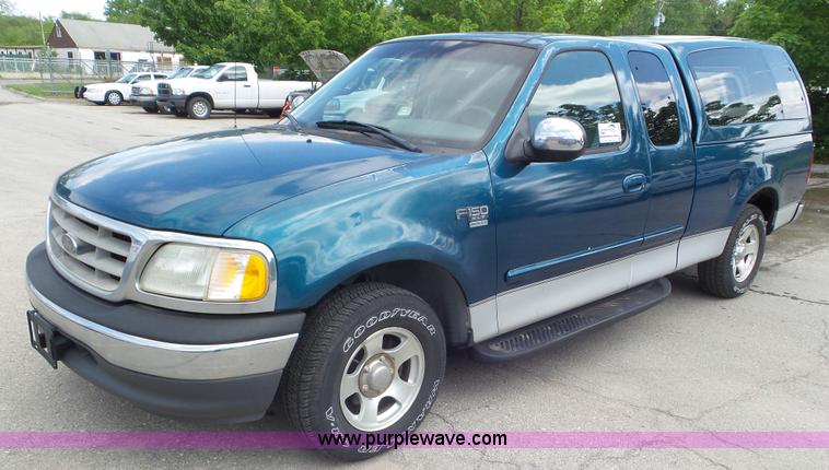 image for item L2091 2001 Ford F150 SuperCab pickup truck
