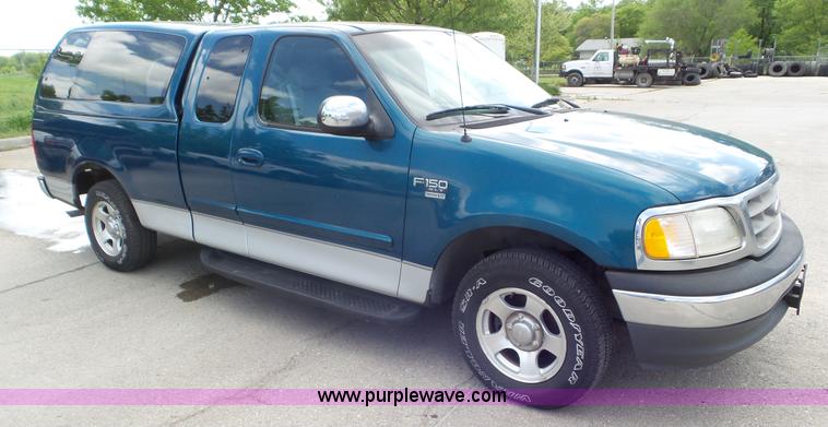 image for item L2091 2001 Ford F150 SuperCab pickup truck