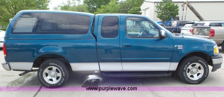 image for item L2091 2001 Ford F150 SuperCab pickup truck