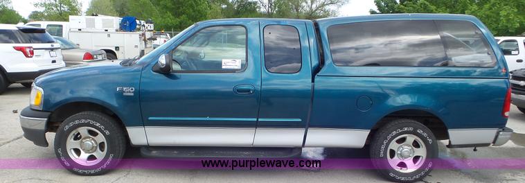 image for item L2091 2001 Ford F150 SuperCab pickup truck