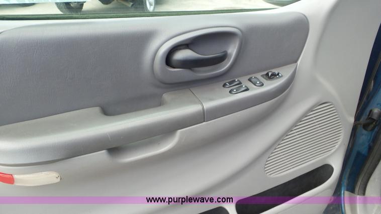 image for item L2091 2001 Ford F150 SuperCab pickup truck