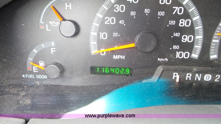 image for item L2091 2001 Ford F150 SuperCab pickup truck