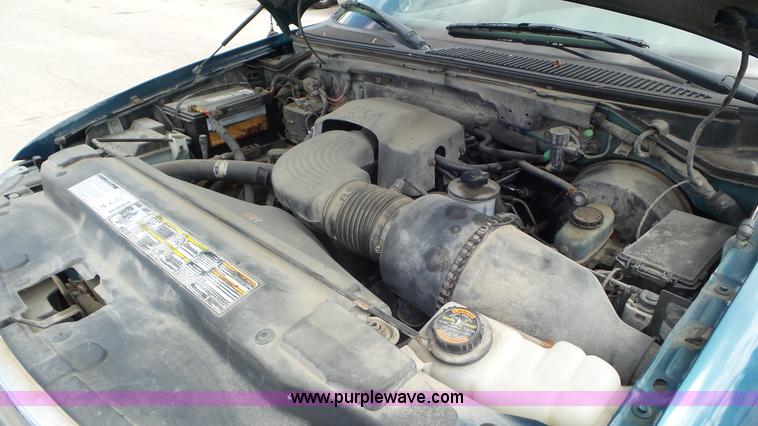 image for item L2091 2001 Ford F150 SuperCab pickup truck