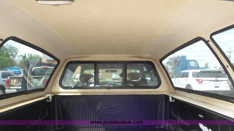 image for item L2091 2001 Ford F150 SuperCab pickup truck