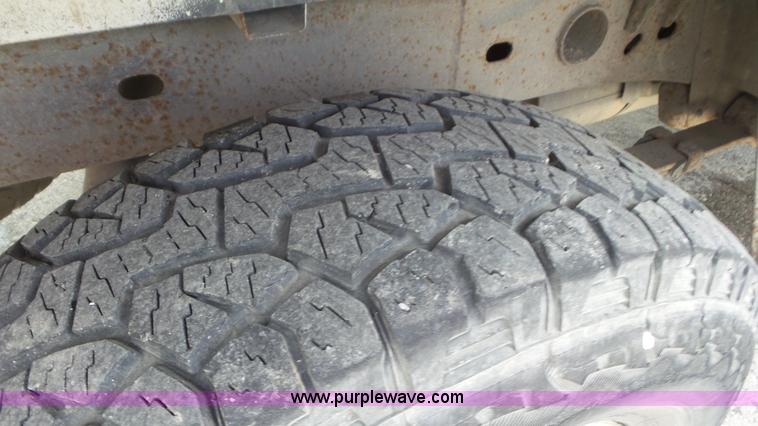 image for item L2092 2000 Chevrolet Silverado 1500 Ext. Cab pickup truck