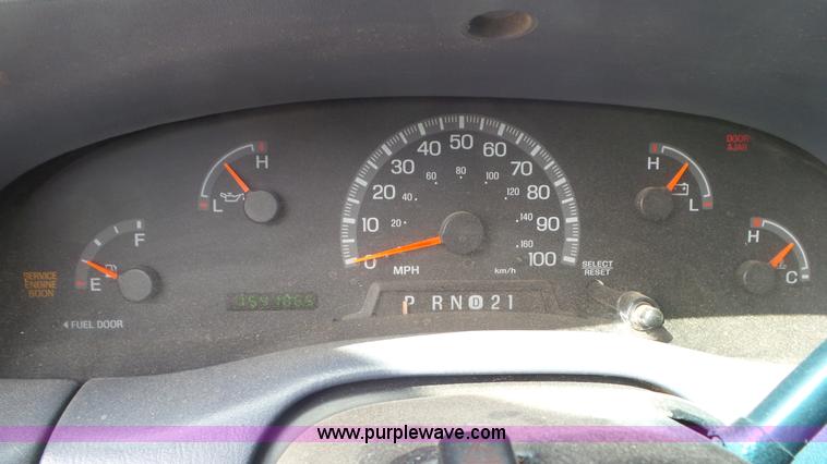 image for item L2093 1999 Ford F150 SuperCab pickup truck