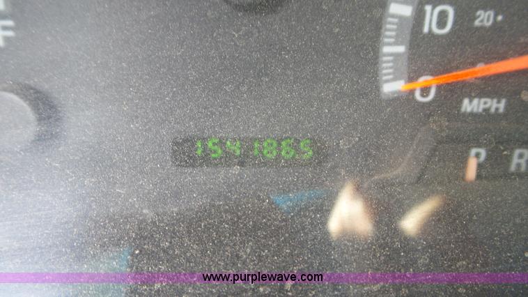 image for item L2093 1999 Ford F150 SuperCab pickup truck