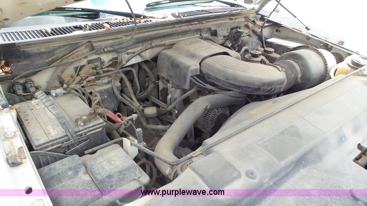 image for item L2093 1999 Ford F150 SuperCab pickup truck