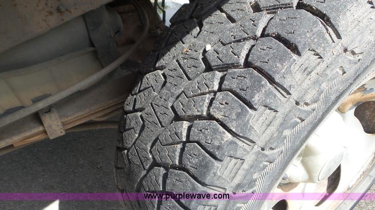 image for item L2093 1999 Ford F150 SuperCab pickup truck