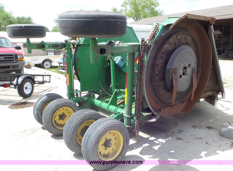 image for item L2110 2009 John Deere CX15 rotary mower