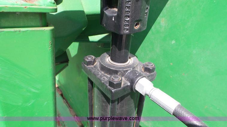 image for item L2110 2009 John Deere CX15 rotary mower