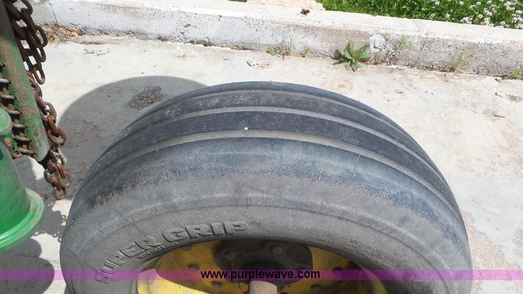 image for item L2110 2009 John Deere CX15 rotary mower