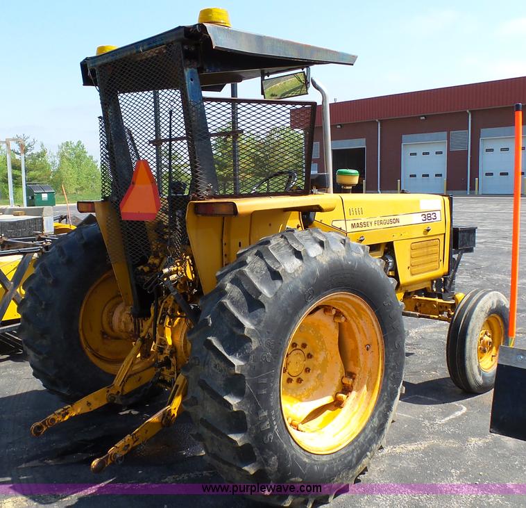 image for item L2130 1994 Massey-Ferguson 383 tractor