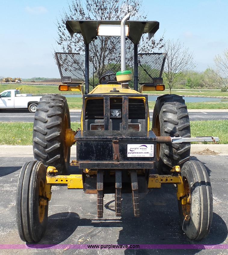 image for item L2130 1994 Massey-Ferguson 383 tractor