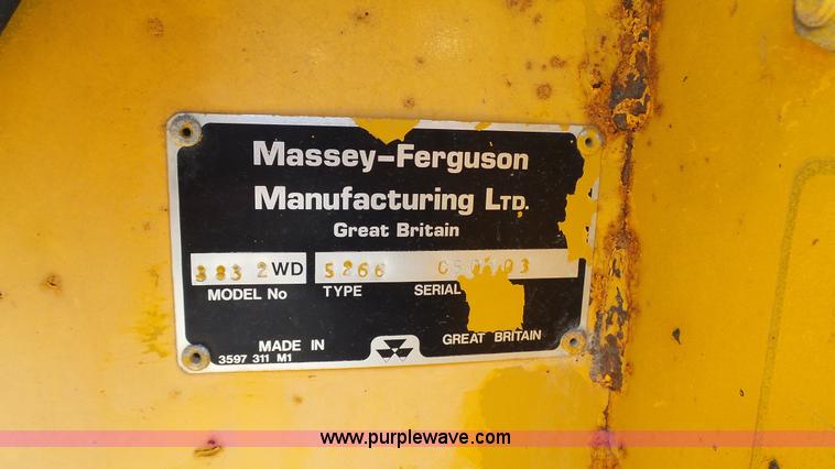 image for item L2130 1994 Massey-Ferguson 383 tractor