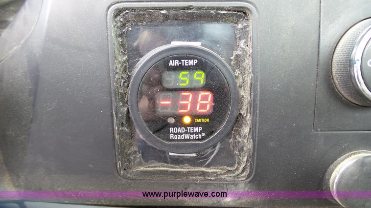 image for item L2131 2008 Chevrolet Silverado 1500 pickup truck