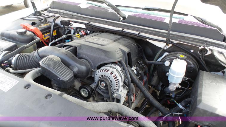 image for item L2131 2008 Chevrolet Silverado 1500 pickup truck