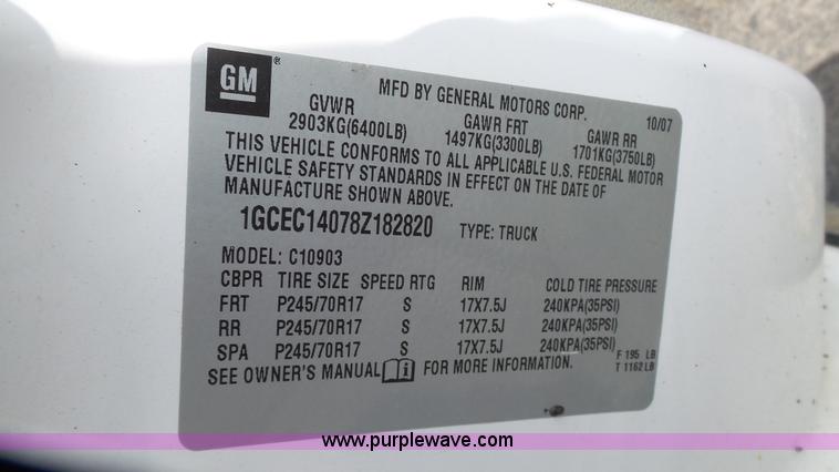 image for item L2131 2008 Chevrolet Silverado 1500 pickup truck