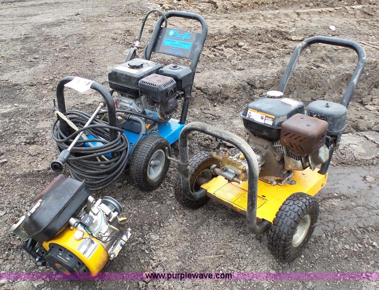 image for item L2136 (3) pressure washers